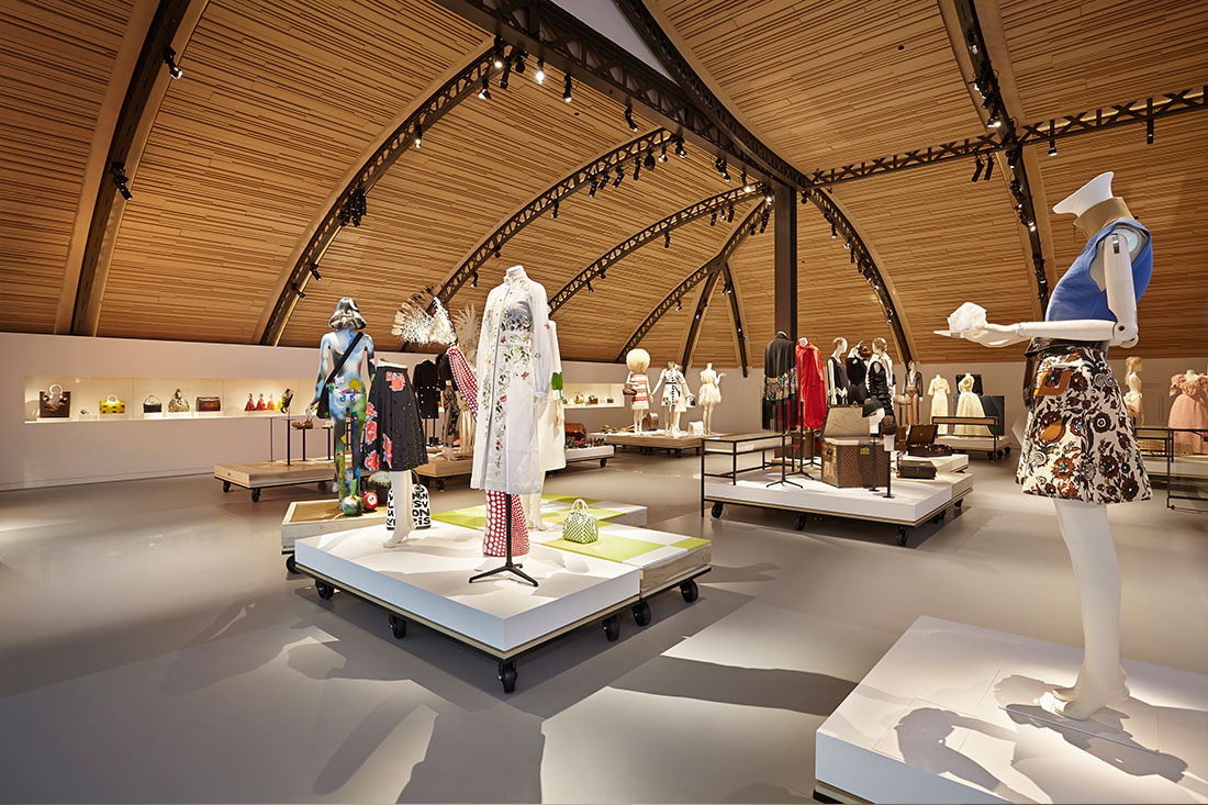 Louis Vuitton Limited Edition Beige Canvas Antigua Cabas MM Bag - Yoogi's  Closet